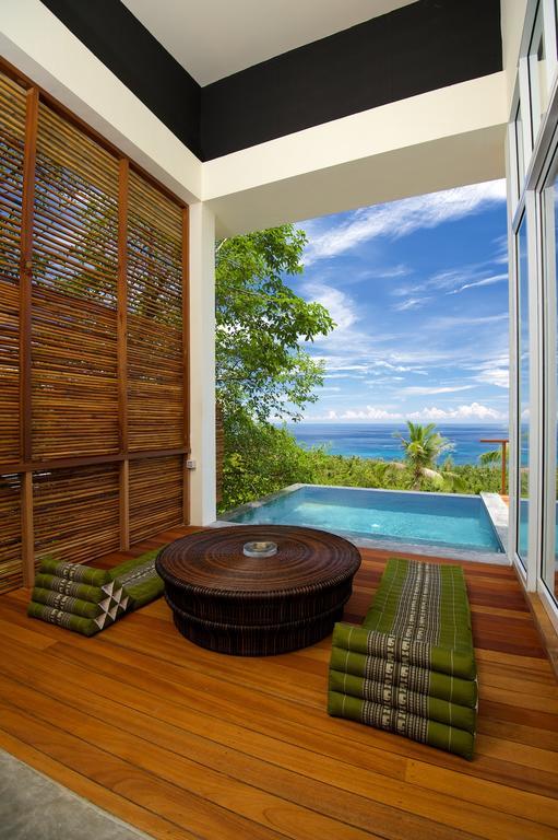 Overthemoon Luxury Pool Villas Koh Tao Room photo